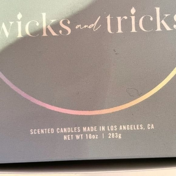 Wicks and Tricks Candle 10 oz Enlighten Me in Vanilla Scent New in Glass Jar - Picture 6 of 6